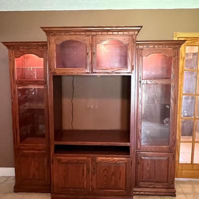 EAGLE Furniture 3 Piece Entertainment Center *Read Details