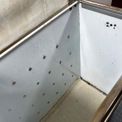 Laundry Hamper All Metal with Vinal Top