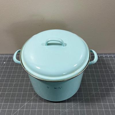 Robins Egg Blue Enamel Stock Pot with Lid