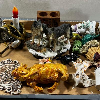 Tray of Miniature / Small Decorative Item