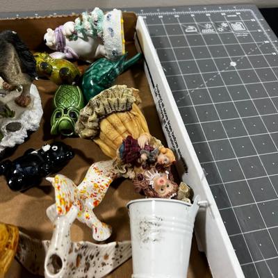 Tray of Miniature / Small Decorative Item