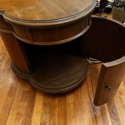 Pecan Clover Leaf Shaped End Table