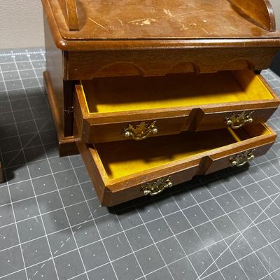2 Jewelry Boxes with Inlayed Wood