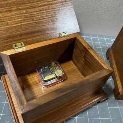 2 Jewelry Boxes with Inlayed Wood