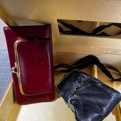 Este Lauder Box with Wallets and Gloves