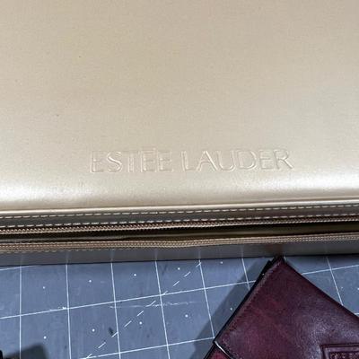 Este Lauder Box with Wallets and Gloves