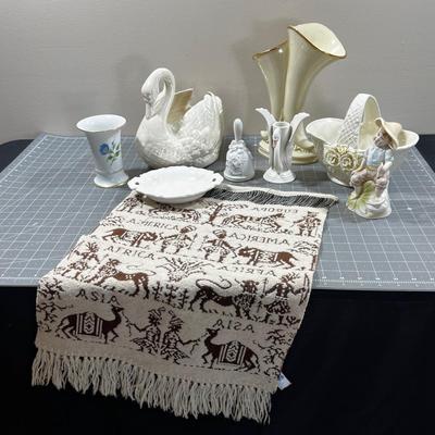 Nice White Swans, Basket, Vase, Ceramics