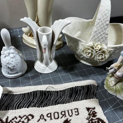 Nice White Swans, Basket, Vase, Ceramics