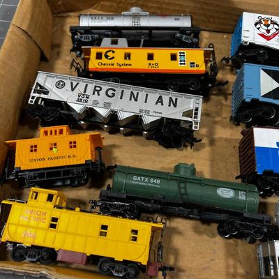 Trains Cars: Kellogg, Frosted Flakes and DOTS Candy. 