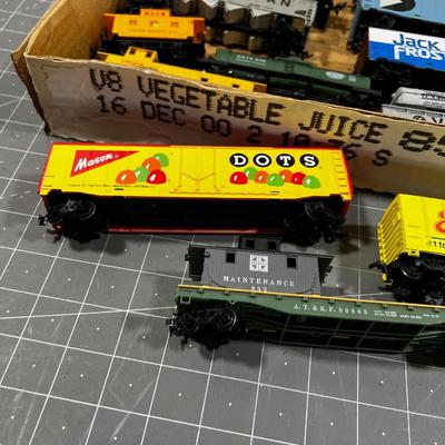 Trains Cars: Kellogg, Frosted Flakes and DOTS Candy. 