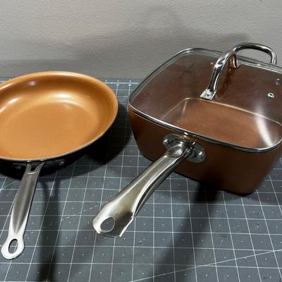 Copper Chef Pans (2) with 1 lid. 
