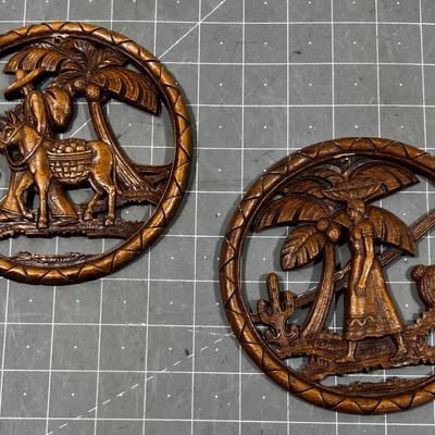 Syroco Wood Round Mexican Plaques 