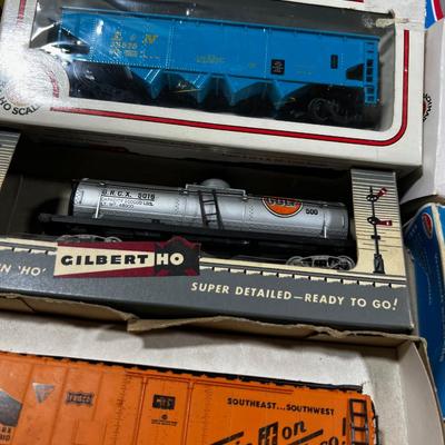 HO Scale Train Cars Mostly New in the Box 