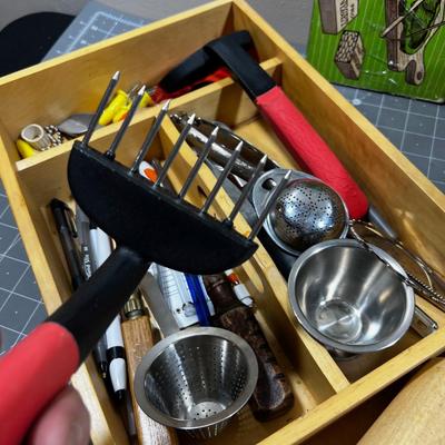 LARGE - Lot of Kitchen Stuff