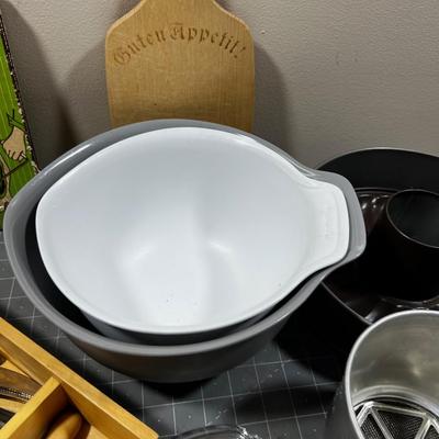 LARGE - Lot of Kitchen Stuff
