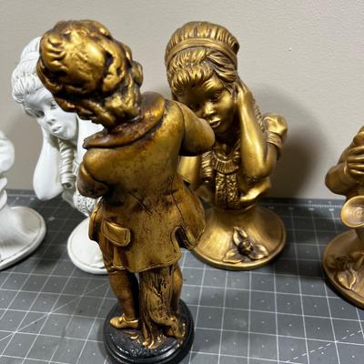 5 Sculptured Ceramics; White and Gold
