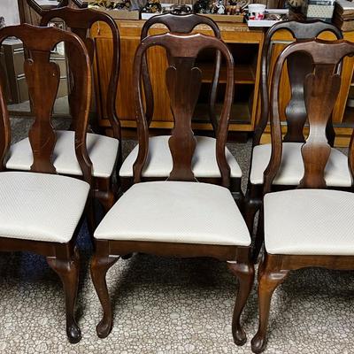 6 Queen Anne Style Dining Chairs