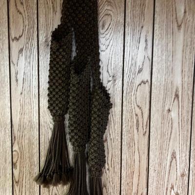 Macrame Wall Pocket - WOW! That 70's is back baby!!! 