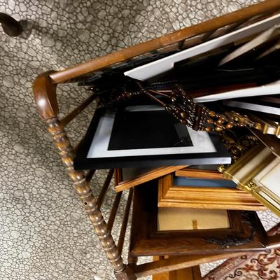 Cradle Full of Frames. 