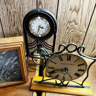 Electric Clock and Carriage Pictures 