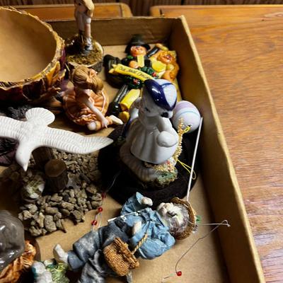 Decorative Figurines Box Top Lot