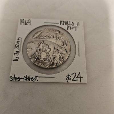 1969 Apollo 11 silver plated medal