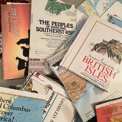 Lot of National Geographic maps