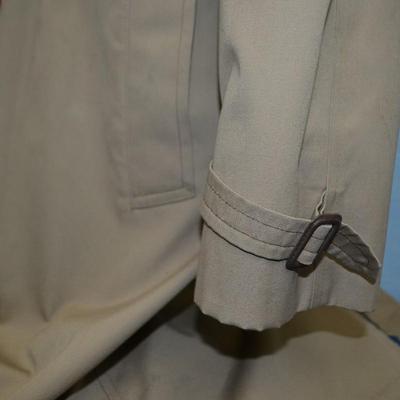 LOT 306. LONDON FOG OVER COAT