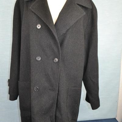 LOT 310  ANNE KLEIN WOOL COAT.