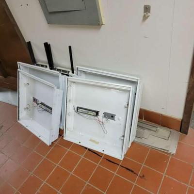 Light fixtures, SS items, shelf