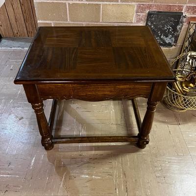 Dark Oak End Table With Drawer