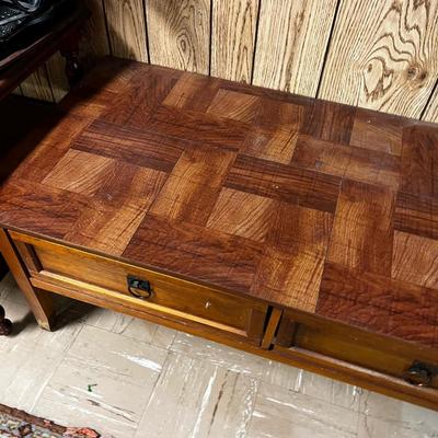Coffee Table Arts & Craft Design