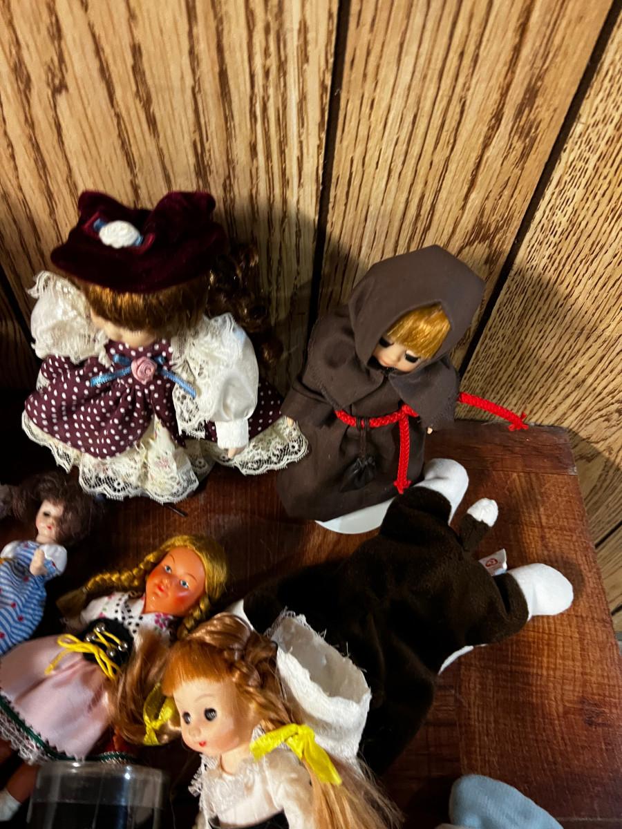 Smaller Dolls, Dolls, Dolls