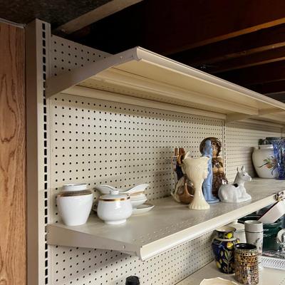 MEGA LOT OF SHELVING 3 UNITS 1 Money 