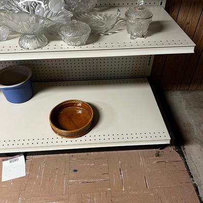 MEGA LOT OF SHELVING 3 UNITS 1 Money 