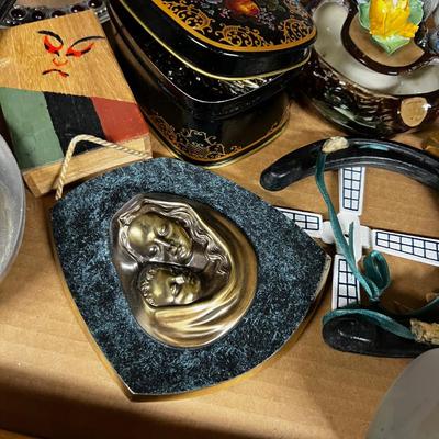 Tray full of Decorative Miniatures 