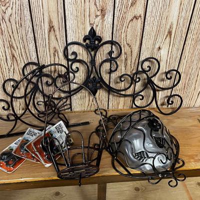 Metal Decorative Items that Hang