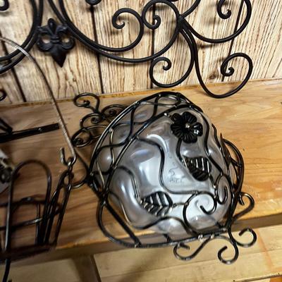Metal Decorative Items that Hang