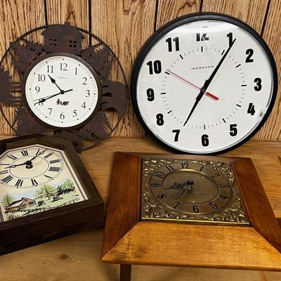 4 Electric Clocks 