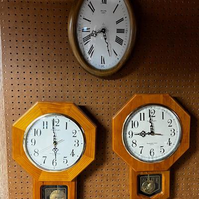 3 Wall Clocks