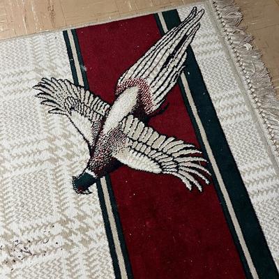 Pheasant Rug! Red and Green