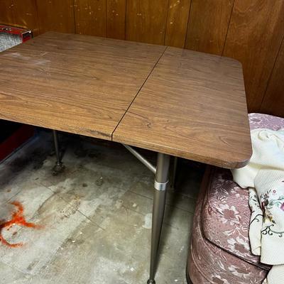 Formica Top Drop Leaf Table 