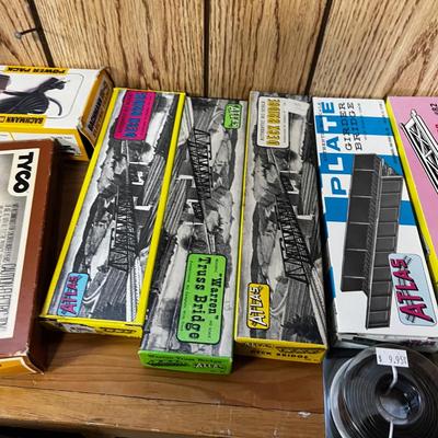 Train Layout Accessories: Bridges etc. New in the Box