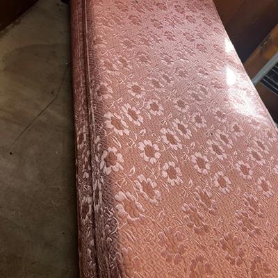  Mauve Day Bed VINTAGE!! 