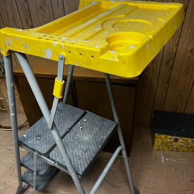 Costco 3 Step Ladder for Paint