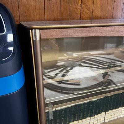 Formica & Metal China Cabinet 