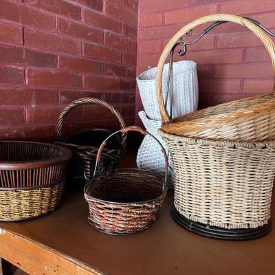 G Pile O Baskets 