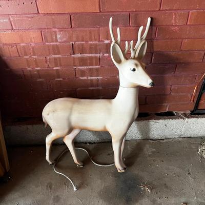G Plastic Deer