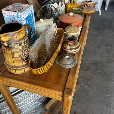 G All the Ceramic & Glass Plus Table on rollers. BOTH Lots one money . 
