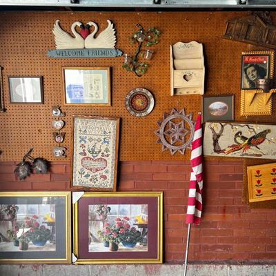 G LARGE Lot of VINTAGE Wall adornment Plus Old Glory! 